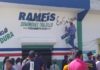 Salcedo: alcaldesa y Bautista Rojas pintan de negro local de Ramfy Trujillo