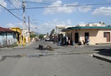 Huelga se desarrolla parcialmente en Salcedo