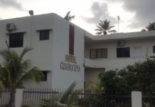 Turistas enfrentan asaltantes dentro de hotel de Barahona