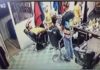 Miembros de la DNCD ponen droga en barbería de Villa Vasquez