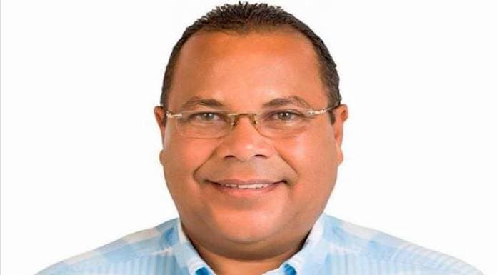 Alcalde electo Roquelito García de dio positivo al coronavirus
