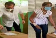 Ignacio Paliza y Ginette Bournigal acuden a votar temprano
