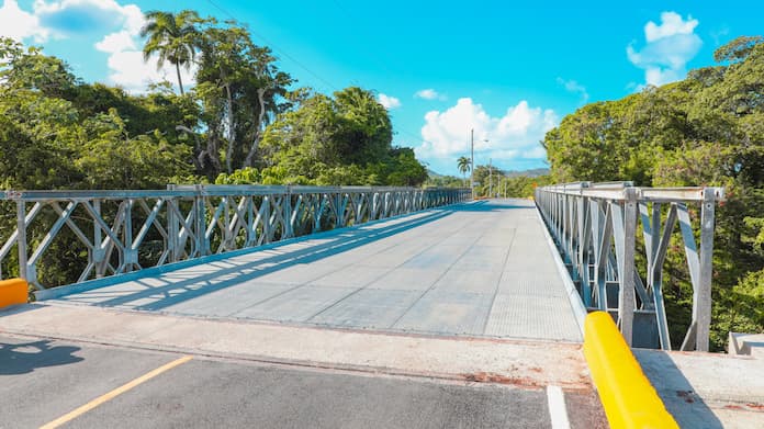 Luis Abinader inaugura puente Los Caños sobre el río Maimón, en Puerto Plata
