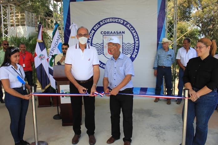 Coraasan inaugura cisterna de 80 mil galones de agua en universidad ISA