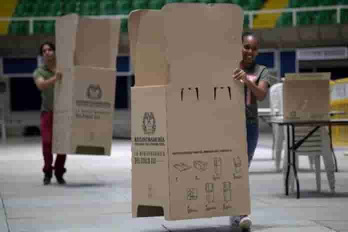 Colombianos eligen hoy nuevo presidente