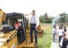 Ministro de Agricultura inicia reparación de caminos vecinales en Hato Mayor 