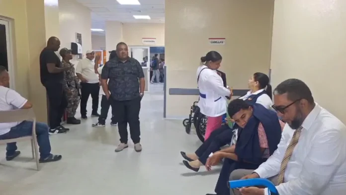 40-estudiantes-intoxicados-tras-ingerir-desayuno-escolar-en-Bonao