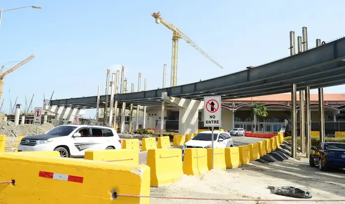Nuevo; elevado Aeropuerto Cibao