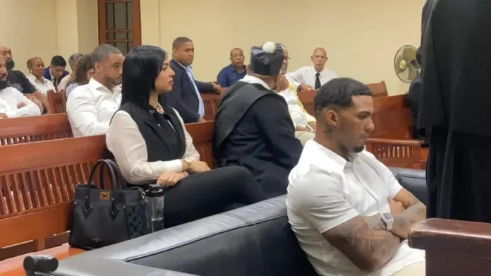 uicio contra Wander Franco es aplazado tras presentación de desistimiento y testimonio clave