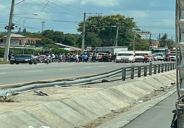 Accidente-Autopista-Duarte (1)