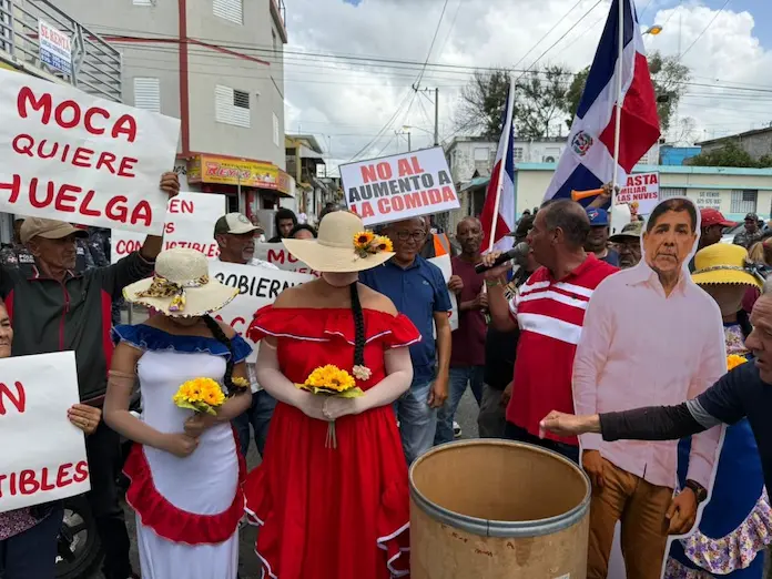 Moca se levanta contra el alto costo de la vida