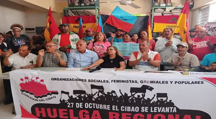 Dirigentes-populares-del-Cibao-suspenden-huelga-por-efectos-de-la-tormenta-Melissa (3)