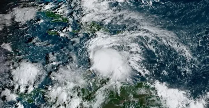 Tormenta Melissa