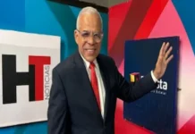 Periodista Carlos Manuel Estrella se despide de La Revista Hora Estelar de Haime Thomas