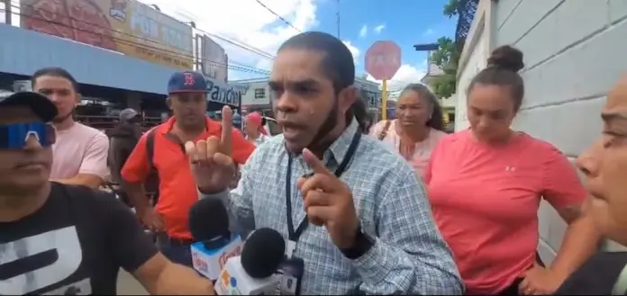 Protesta padres Jarabacoa (1)