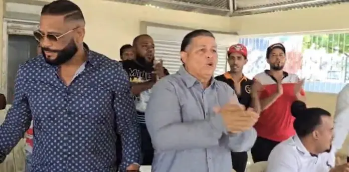 Rutas M, F, O y Q anuncian protestas el lunes 17 en Santiago