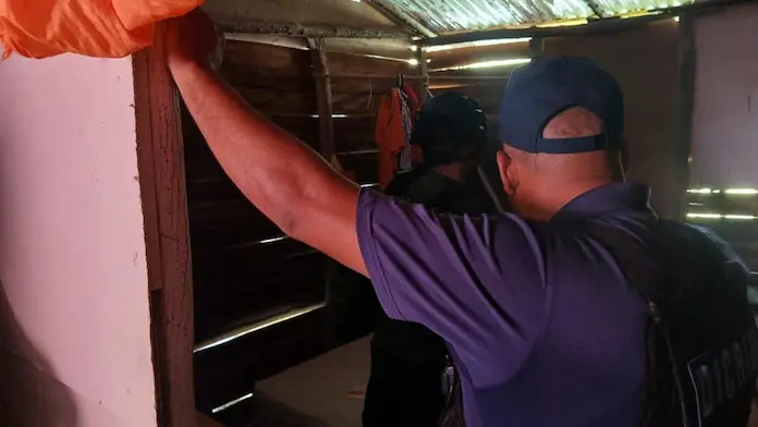 Apresan siete agentes penitenciarios por fuga de recluso imputado por dos homicidios en Moca