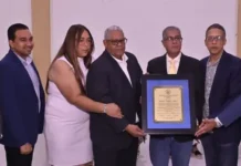 ACDS celebra 89 años y juramenta su directiva 2026-2028; reconoce a Pappy Pérez como presidente Ad Vitam
