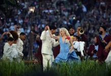Lady Gaga y Ricky Martin aparecieron «por sorpresa» en el descanso de Bad Bunny