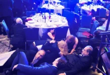 Evacúan a Trump tras disparos en un evento