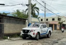 Moradores de Hermanas Mirabal en SFM protestan por el mal estado de sus calles