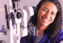 Oftalmóloga Judith Portorreal alerta sobre aumento de ojo seco infantil
