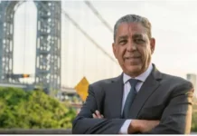 Adriano Espaillat anuncia su retiro del escenario político con mensaje de compromiso