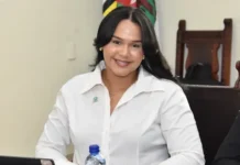 Ayuntamiento de San Francisco de Macorís solicita a regidora aportar pruebas sobre denuncia de cheque emitido a nombre de fallecido