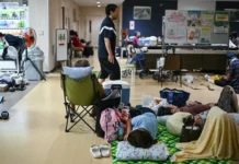 Aumenta a 18 los muertos en Japón y sigue búsqueda contra reloj de atrapados por terremoto